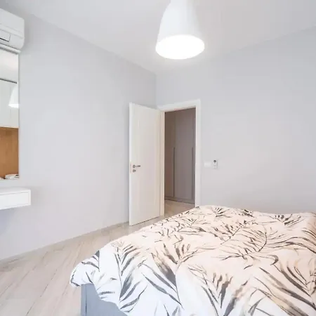 Apartment Regina Motta Mare *