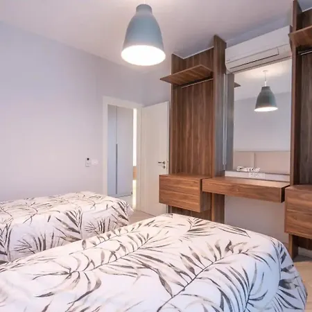 Apartment Regina Motta Mare *