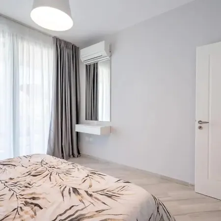 Regina Motta Mare Vlorë