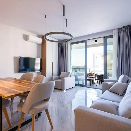 Regina Motta Mare Vlorë